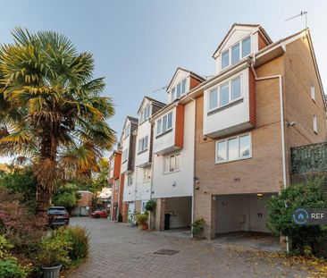 3 bedroom terraced house to rent - Photo 4