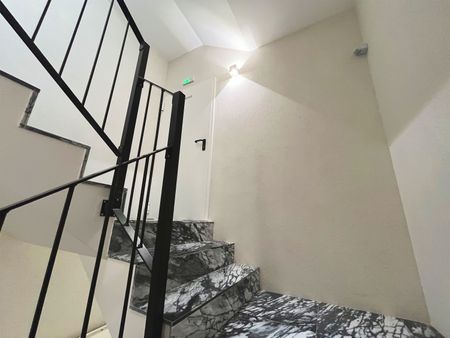 2 bedroom flat like new near the Wisteria Shopping Center! - Photo 5