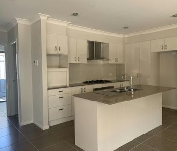 Large Family Home in Beautiful Calala - Photo 6