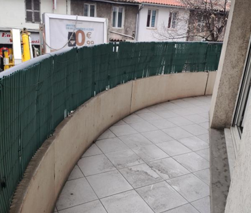 TYPE 2 DE 33 M² AVEC TERRASSE, CAVE ET PLACE DE PARKING AU COEUR DU... - Photo 6
