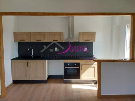 Location Appartement 3 pièces 56m² MONTEUX 84170 - Photo 2