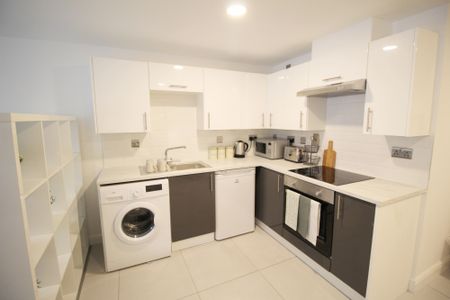 Flat 81, Samara Plaza, LS2 9DU, Leeds - Photo 2