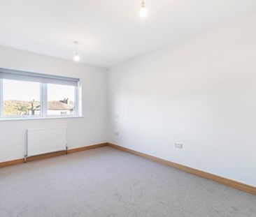 4 bedroom house to rent - Photo 3