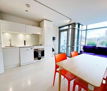 2 bedroom flat to rent - Photo 1