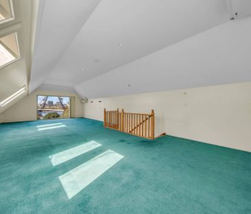 Riverside East Perth Townhouse - 6 month lease - Photo 2