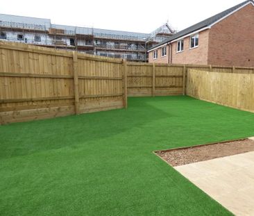 3 bedroom semi-detached house to rent - Photo 5