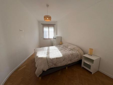 Location Appartement 3 pièces 56m² NICE 06200 - Photo 3