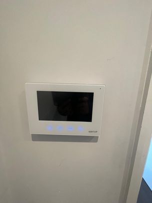 Studio Flat, Hassop Road, NW2 - Photo 1