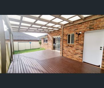 2/2a Binalong Road, Pendle Hill, NSW 2145 - Photo 2