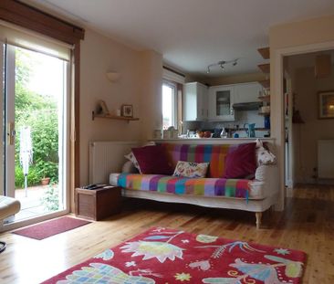 2 bedroom terraced house to rent - Photo 2