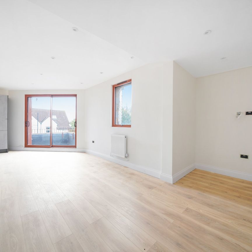 Selsdon Road, Surrey, London - Photo 1