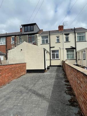 2 bedroom terraced house to rent - Photo 1