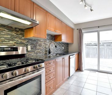For Lease - 4055 Forest Run Avenue Unit# 76, Burlington, Ontario - Photo 2