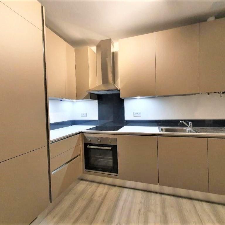 1 bedroom flat to rent - Photo 1
