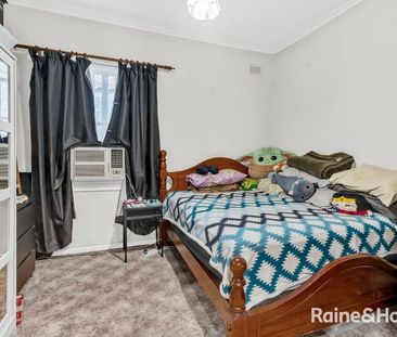 Appealing 3 Bedroom Family Home. - Photo 1