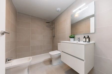 Piso de alquiler en Carrer de la Indústria, 378, Gorg - Photo 4
