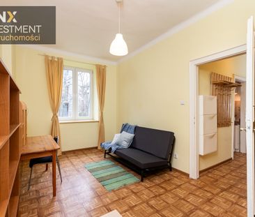 Funkcjonalna kawalerka z osobną kuchnią 32 m2 obok AGH - Photo 1