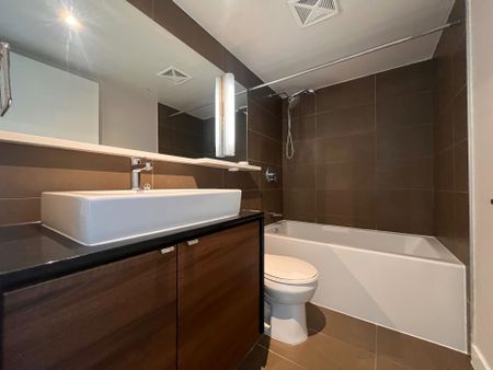 For Lease - 72 Esther Shiner Boulevard Unit# 2003, Toronto, Ontario - Photo 4