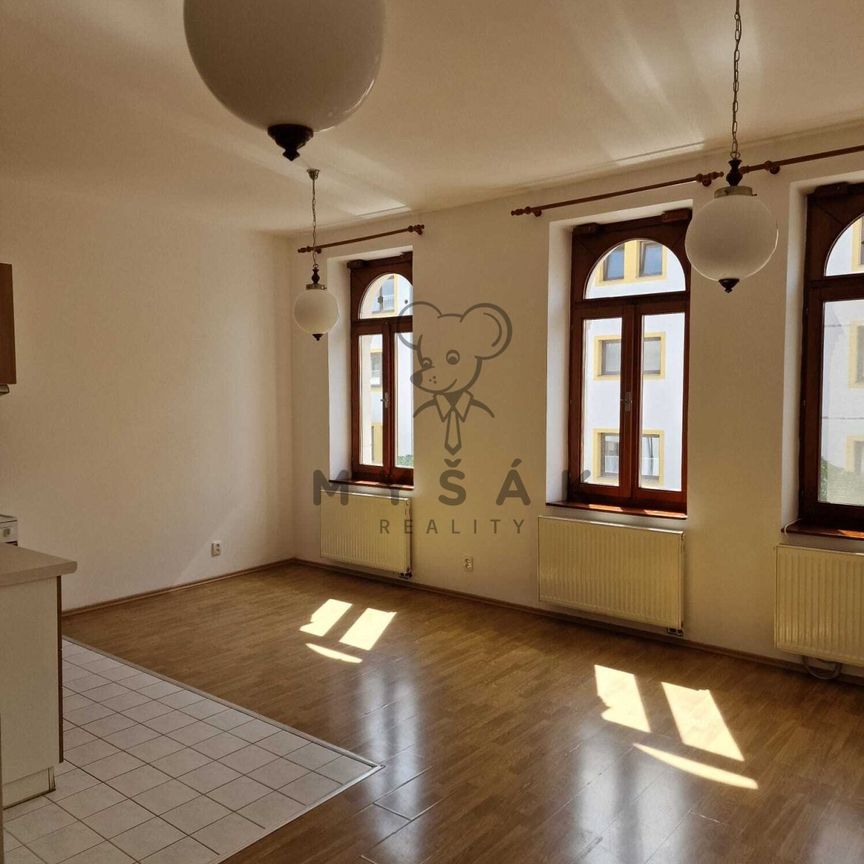 Pronájem bytu 2+kk 56 m² - Photo 1