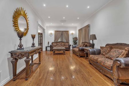 For Lease - 116 Goulding Avenue, Toronto, Ontario - Photo 2