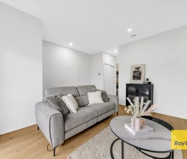 MODERN AND LUXE - DON'T MISS OUT - Photo 1