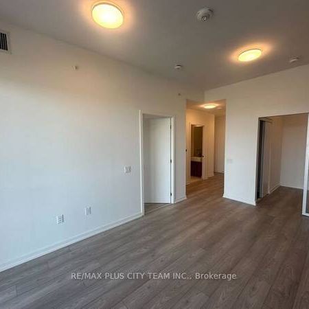 BRAND NEW 2 BEDS 1 BATH LUXURIOUS GALLERIA ON THE PARK INTERNET INCLD - Photo 4