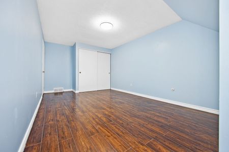 For Lease - 336 Sable Court, Waterloo, Ontario - Photo 4