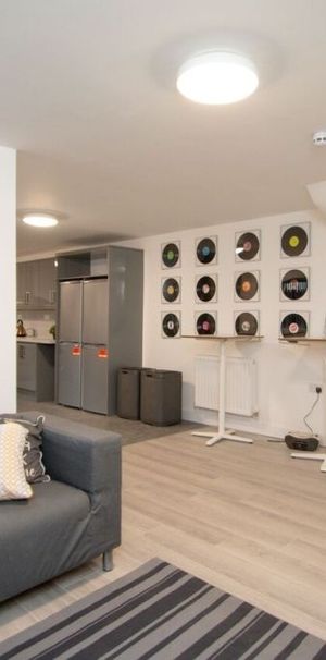 Room in a Shared House, Cotswold Street, L7 - Photo 1