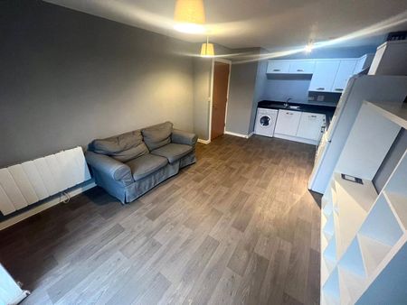 Brindley House, 1 Elmira Way, Salford Quays, Greater Manchester, M5 3DA - Photo 3