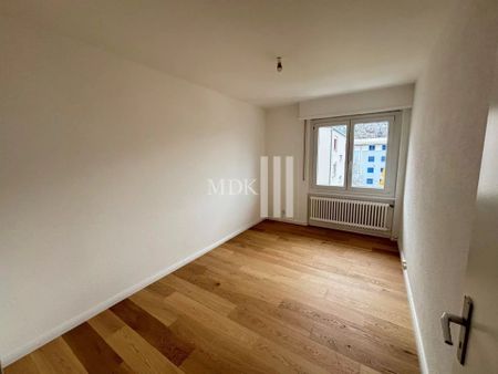 For rent in Monthey a renovated 3.5 room apartment - Photo 5