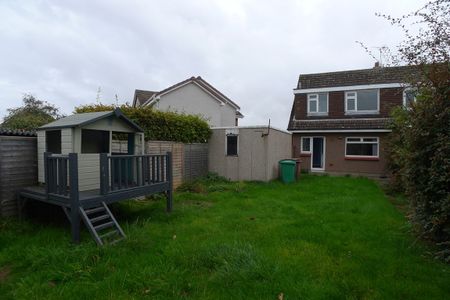 Property to let in St Andrews - Photo 3