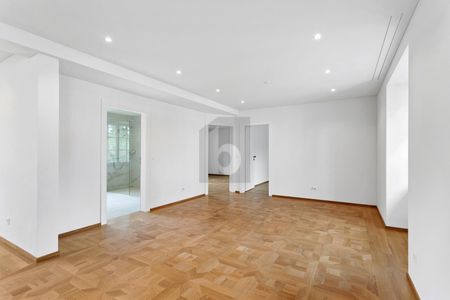 KÖNIGLICH IM SCHLOSS WOHNEN - Photo 5