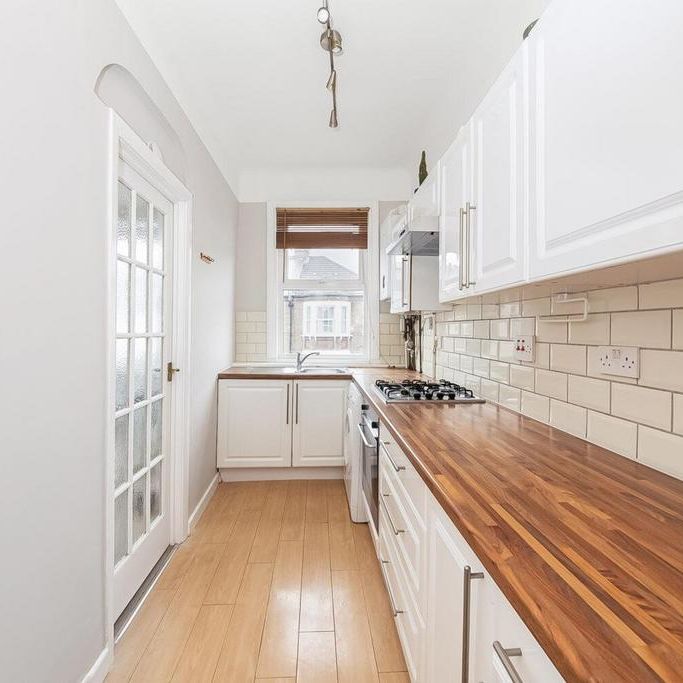 1 bedroom apartment to rent - Photo 1