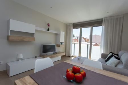 Avinguda de Peris i Valero, Valencia, Valencian Community 46004 - Photo 2