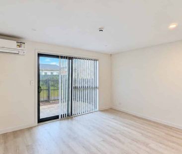 Manurewa, 2 bedrooms - Photo 1