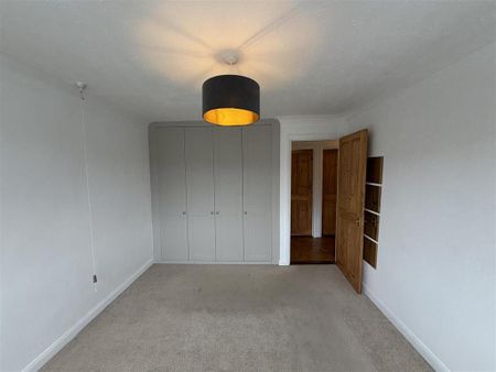 3 bedroom detached bungalow to rent - Photo 5