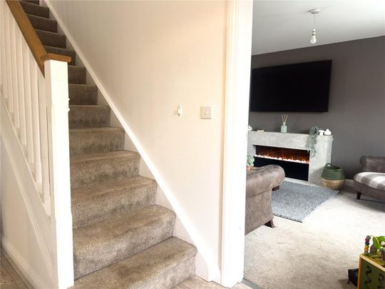 3 bedroom semi-detached house to rent - Photo 1