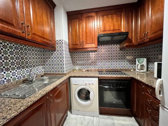 Apartment in Torrevieja, Playa de los Locos, for rent - Photo 1