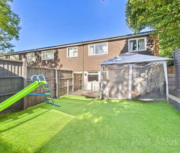 3 bedroom end of terrace house to rent - Photo 4