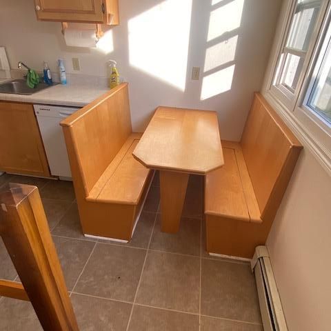 93 Lower Union St - Unit 3, 4 bed, 1.5 bath - Photo 1