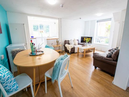 5 bedroom house to rent - Photo 1