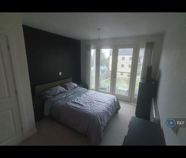 1 bedroom in a flat share to rent - Photo 1