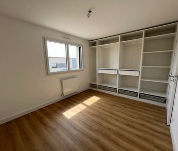 Location Maison 5 pièces 117m² MELESSE 35520 - Photo 3