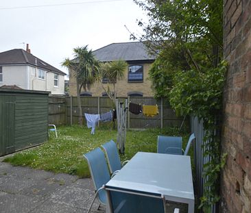 Ashley Road, Poole, Dorset, BH14 - Photo 3