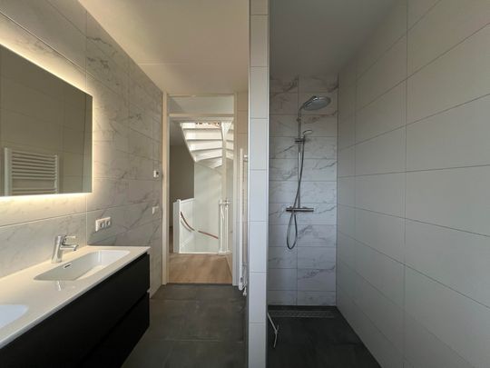 Oosterhoutsedijk 48A10 - Photo 1