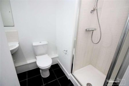 Lawford Court, Grade Close, Elstree, Hertfordshire, WD6 - Photo 3