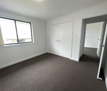 Stunning Brand New 4-Bedroom Family Home in Gregory Hills – Now Ava... - Photo 5