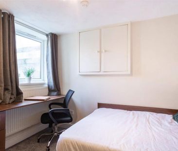 3 bedroom terraced house to rent - Photo 4