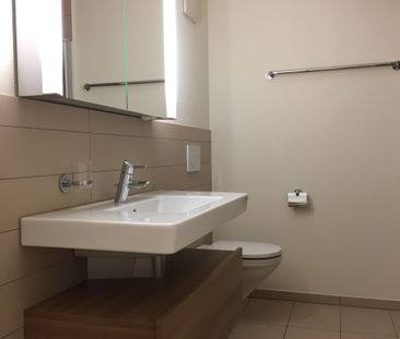 Moderne 3.5-Zimmerwohnung - Photo 2