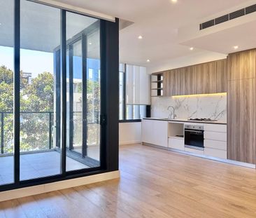 Luxurious One bedroom with Quiet and Secured Environment - Photo 5